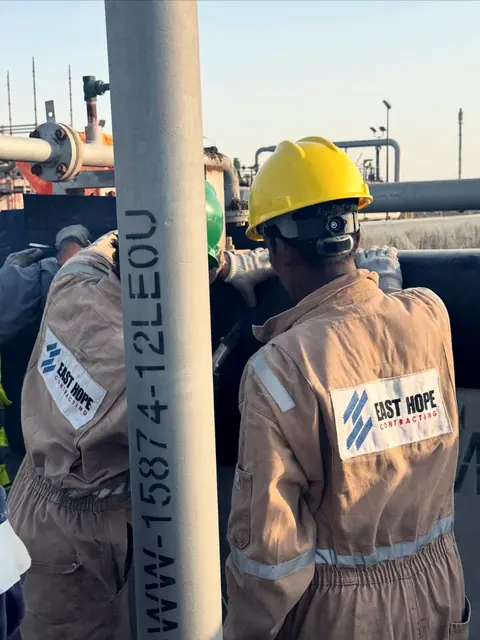 Pipeline team on shift